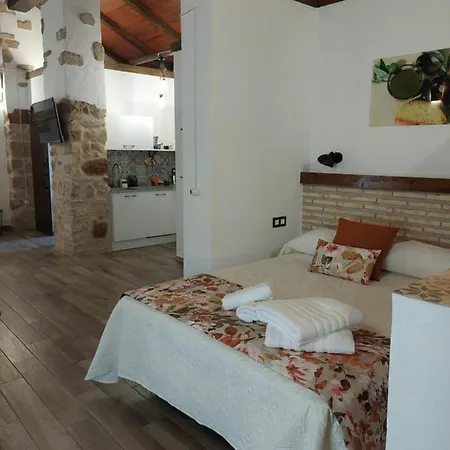 Apartamentos Turisticos El Aove Baeza Buitenkant foto