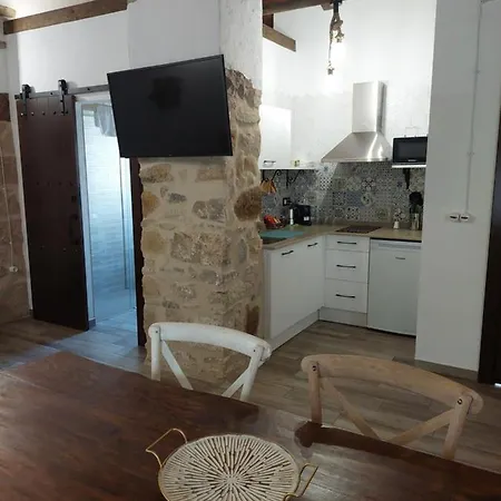 Apartamentos Turisticos El Aove Baeza Buitenkant foto