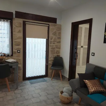 Apartamentos Turisticos El Aove Baeza Buitenkant foto