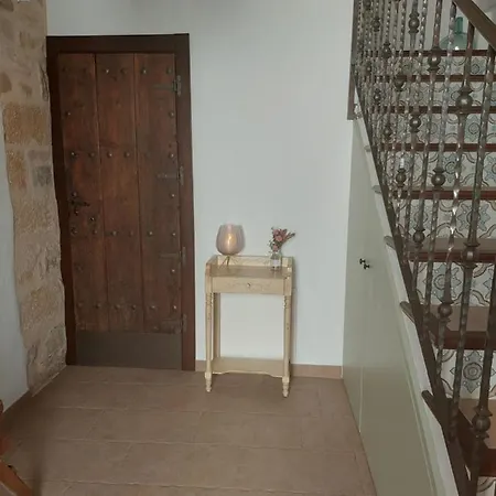 Apartamentos Turisticos El Aove Baeza Buitenkant foto
