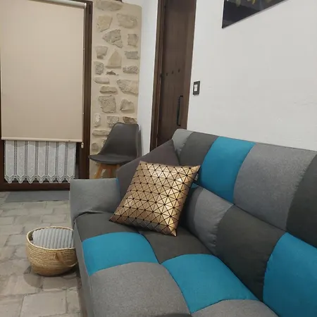 Apartamentos Turisticos El Aove Baeza Kamer foto